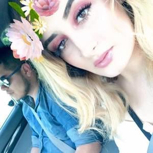 Meet your Posher, Maria